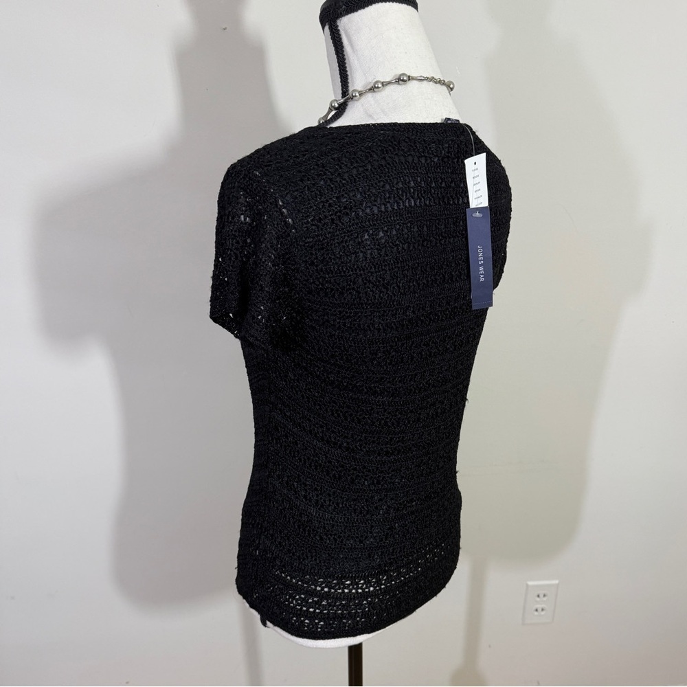 Jones Wear Black Crochet V-Neck Short Sleeve Top New with tags - Picture 2 of 12